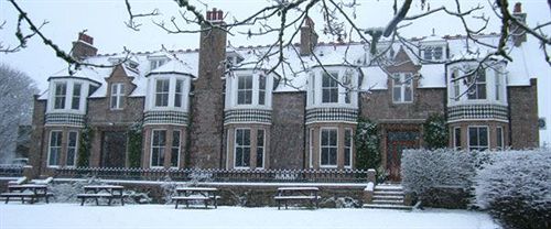 Kilmarnock Arms 3*